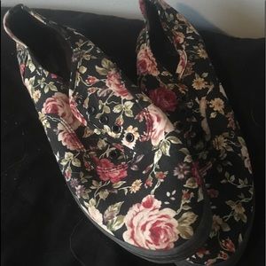 Black with flowers sneakers NO LACES INCLUDED